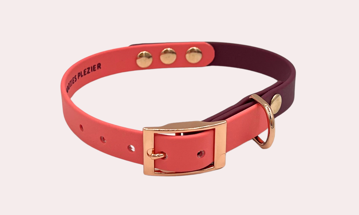 Honden halsband in de kleuren koraal roze en wijnrood